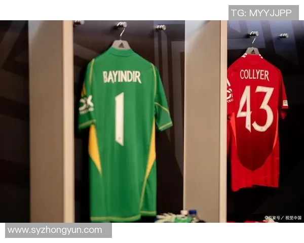 2002年白人足球明星的辉煌时刻与传奇故事回顾 2002年白人足球明星的辉煌时刻与传奇故事回顾