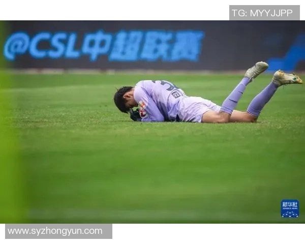 武汉足球队配合问题引发热议球迷与专家各抒己见探讨战术调整必要性